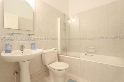 Regina Apartment