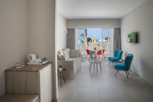 Hotel Leonardo Laura Beach & Splash Resort