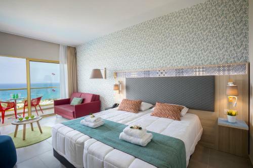 Hotel Leonardo Laura Beach & Splash Resort