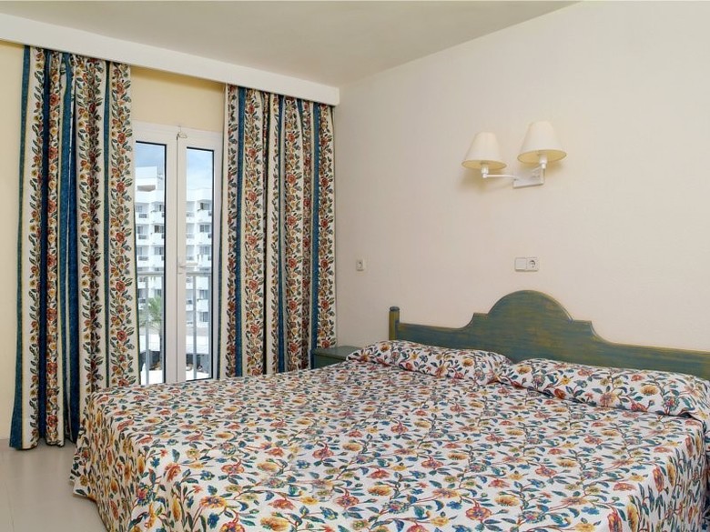 Hotel Apartamentos Cala Millor Playa