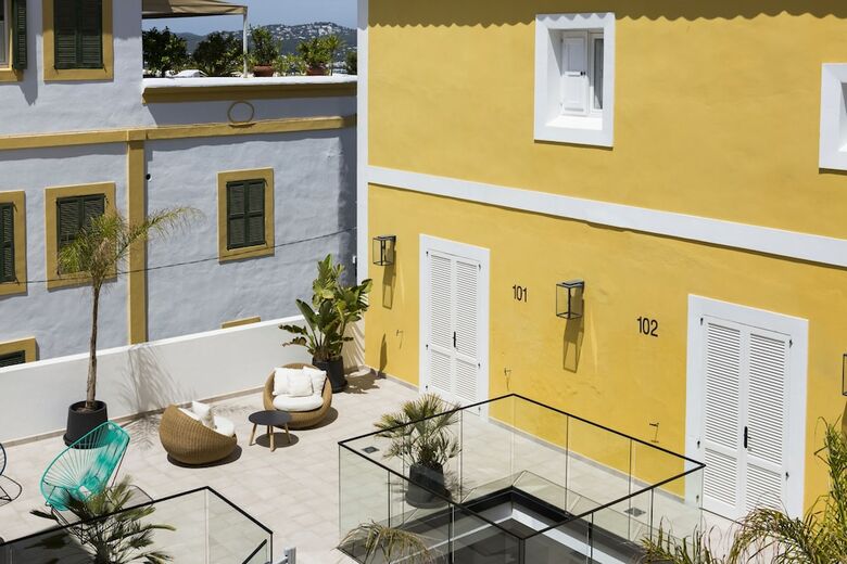 Hotel La Torre Del Canonigo
