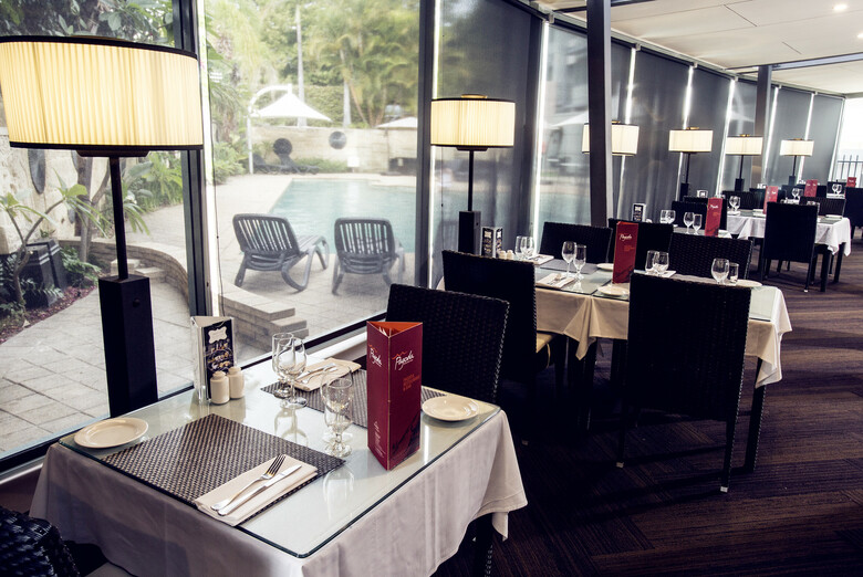 Hotel Esplanade River Suites