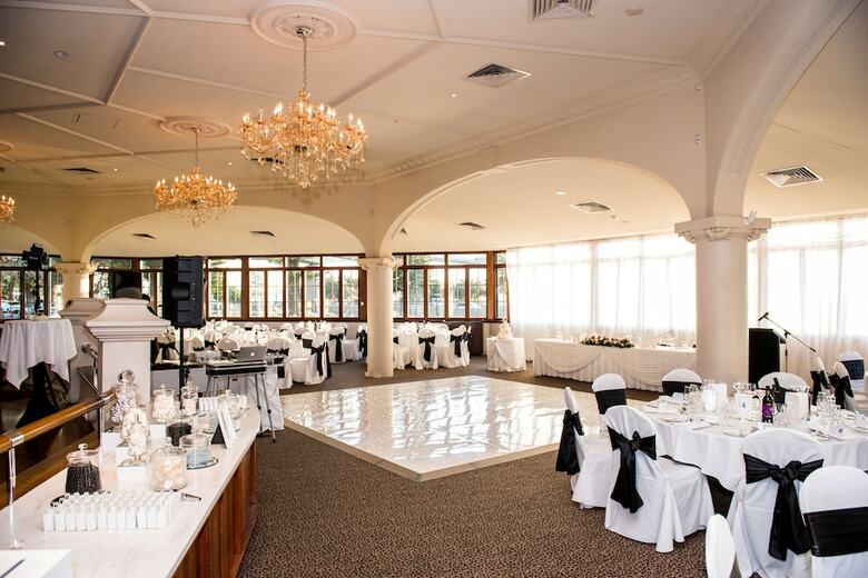 Hotel Esplanade River Suites