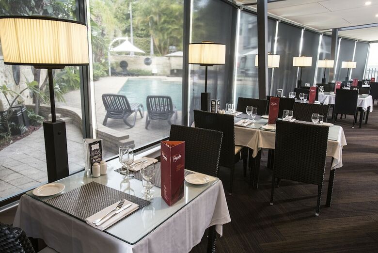 Hotel Esplanade River Suites