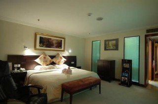 Winterless Hotel