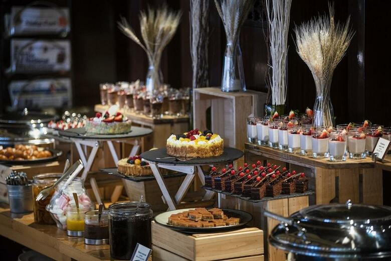 Hotel Khalidiya Palace Rayhaan