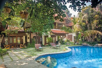 Hotel Duta Garden