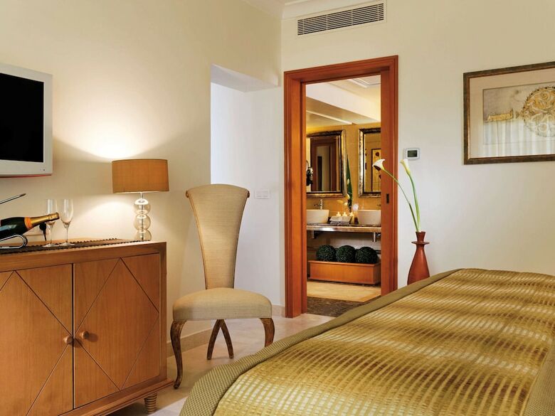 Hotel M�venpick Resort & Marine Spa