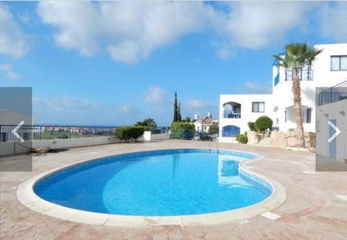 Happy Holiday Apartment