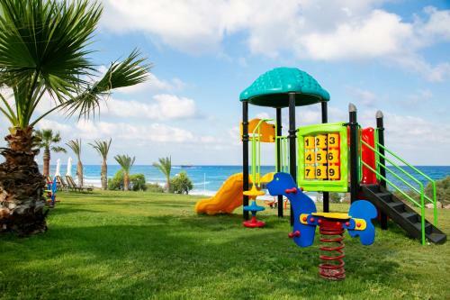 Hotel Louis Paphos Breeze
