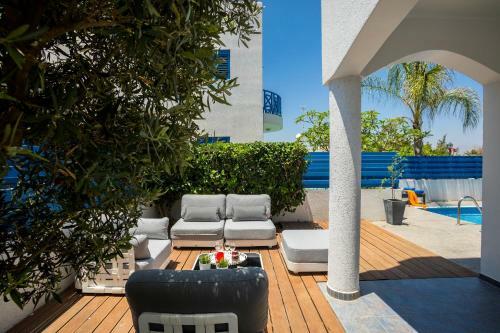 Villa Santorini