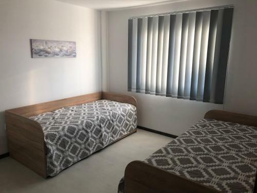 Luxury 2 Bed Apartment Next To The Beach