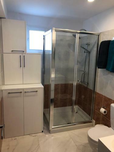 Luxury 2 Bed Apartment Next To The Beach