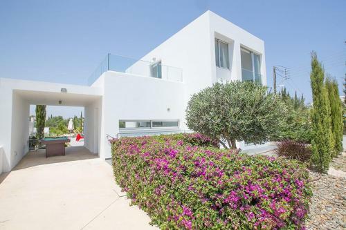 Artemis Greco Villas