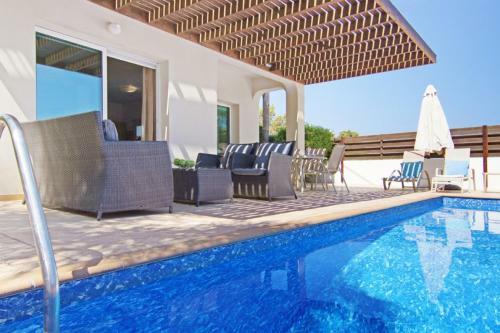 Aretina Villa