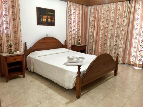 Trouzini Villa 2