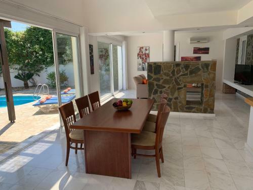 Villa Santorini