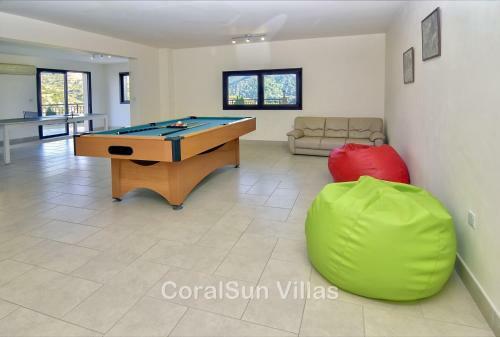 Elite Villa Amazing Pool And Garden