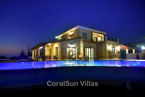 Elite Villa Amazing Pool And Garden