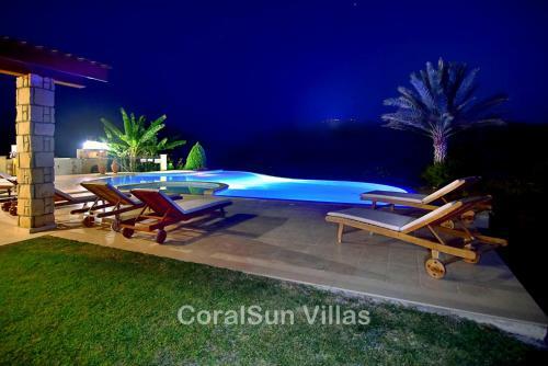 Elite Villa Amazing Pool And Garden