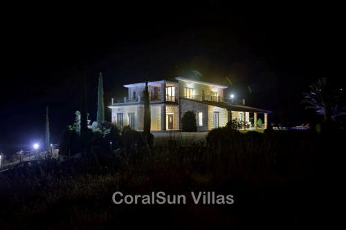 Elite Villa Amazing Pool And Garden