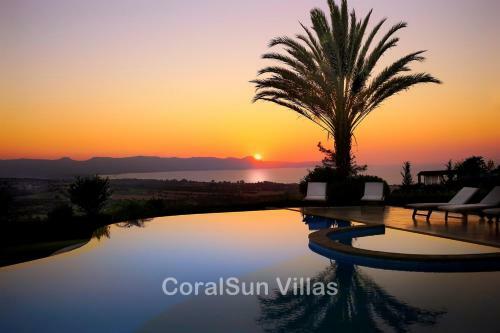 Elite Villa Amazing Pool And Garden