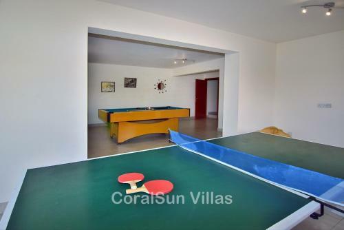 Elite Villa Amazing Pool And Garden