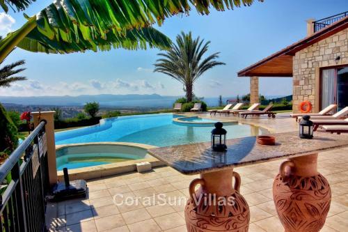 Elite Villa Amazing Pool And Garden