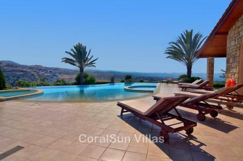 Elite Villa Amazing Pool And Garden
