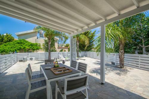 Villa Saint Elias Family Home