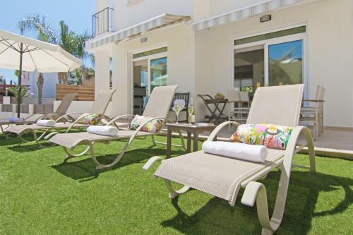Villa De Costa Pearl