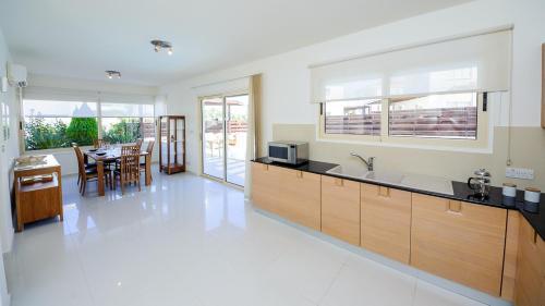 Rent Private Villa 015