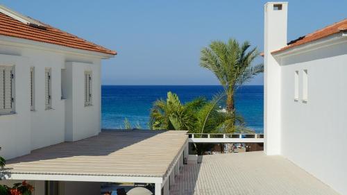 Rent Private Villa 015