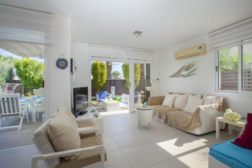 The Ultimate Guide To Renting Your 5 Star Villa Protaras Villa 07