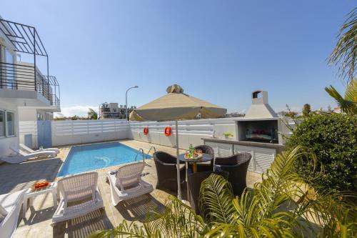 Villa Crystal Blue 16