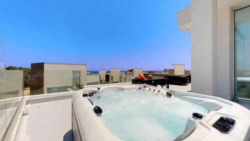 Villa Sunrise Seaview Luxury Residences