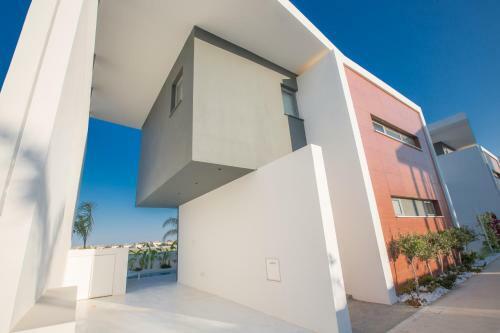 White Pearl Villas