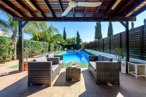 Ithaca Villas