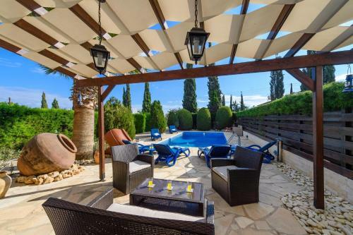 Ithaca Villas