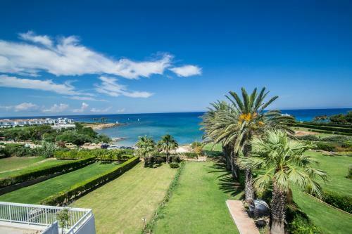 Villa Sirena Bay Holidays
