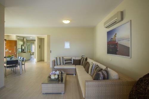 Sirina Bay Villa