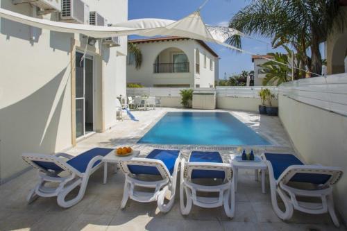 ?imagine Renting Your Own 5 Star Villa? Protaras Villa 15
