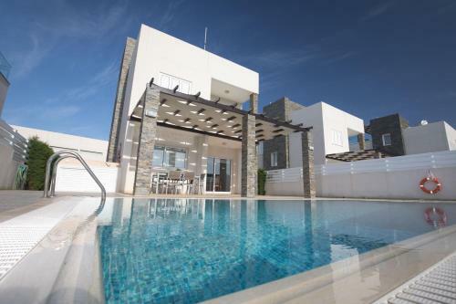Villa Anemoni 11 Central Protaras Close To Fig Tree Bay