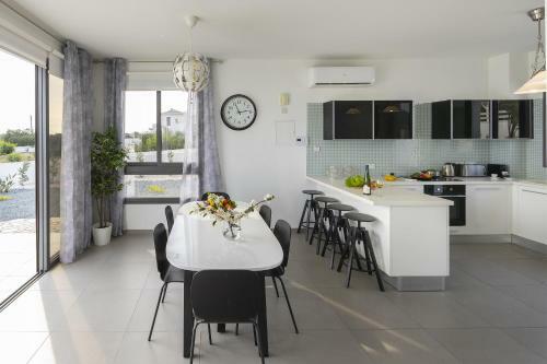 Villa Protaras Greco Hilltop Views