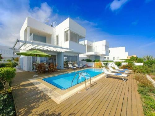 ?your Luxury Sea Front Villa? ? Protaras Villa 01