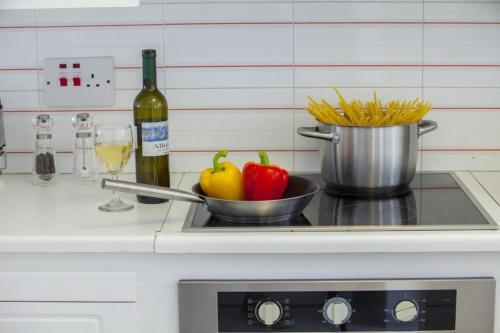 ?picture Renting Your Villa With Sean Views? Protaras Villa 26