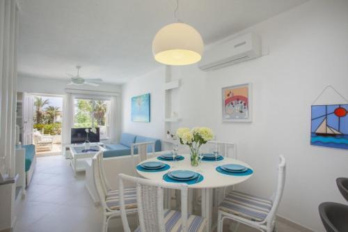 ?picture Renting Your Villa With Sean Views? Protaras Villa 26