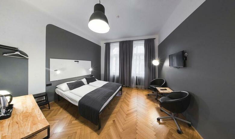 Hotel Czech Inn