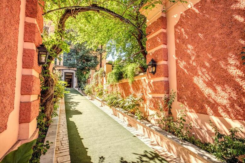 Rome Garden Hotel