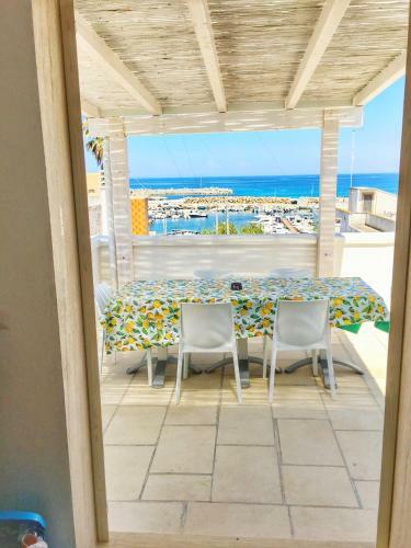 Hostal La Terrazza Sul Porto (salento)